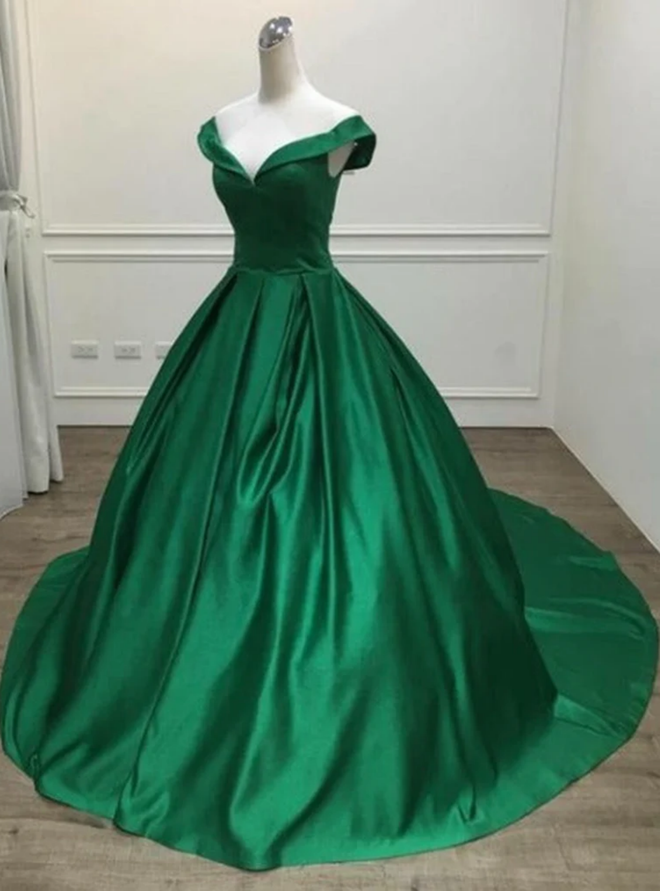 Ball Gown Green Satin Off the Shoulder Prom Dress