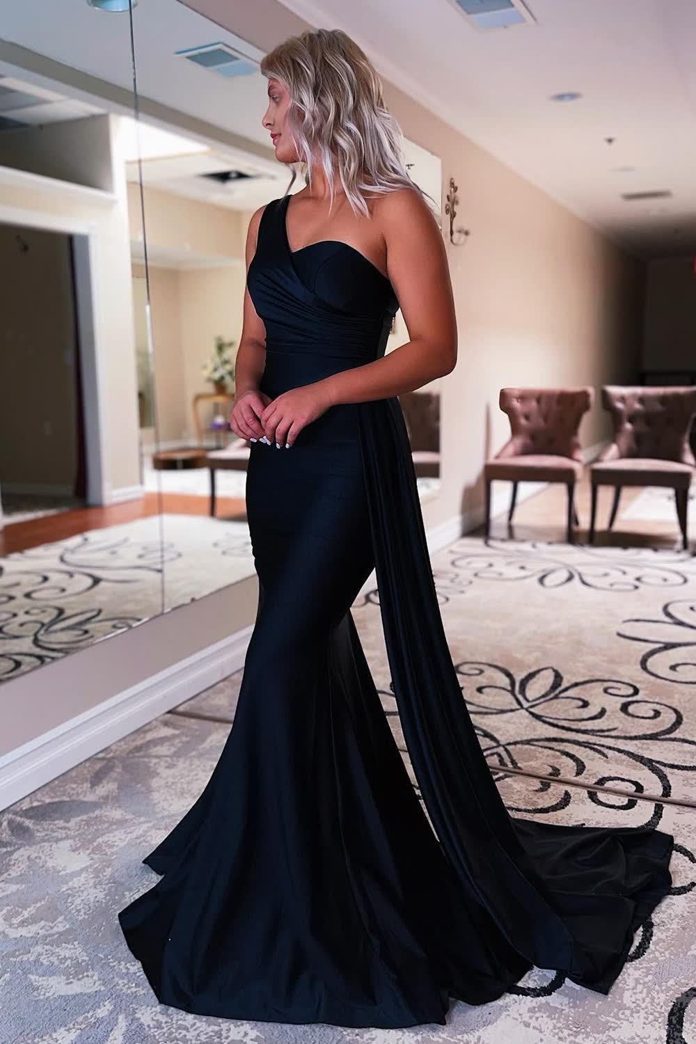 Black One Shoulder Mermaid Prom Dress