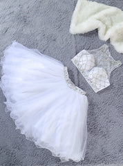 Cute Two Piece Jewel Sleeveless White Tulle Short Homecoming Dress with Beading