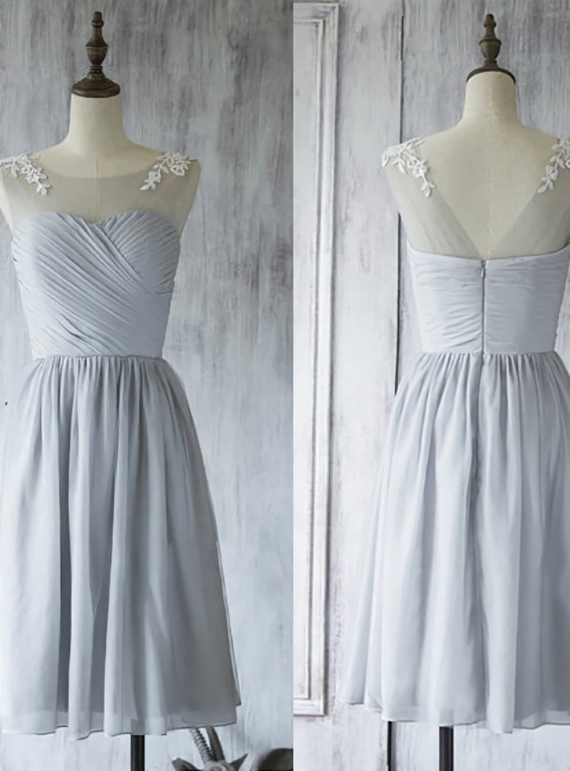 Illusion Short Bridesmaid Dress Light Gray Bridesmaid Gown with Lace Appliques