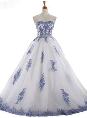 Lace Applique Tulle Sweetheart Neckline Prom Dress