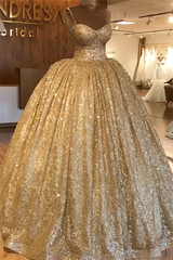 Spaghetti Straps Gold Beaded Lace Evening Dress Luxurious Ball Gown Princess Open Back Prom Party Gowns