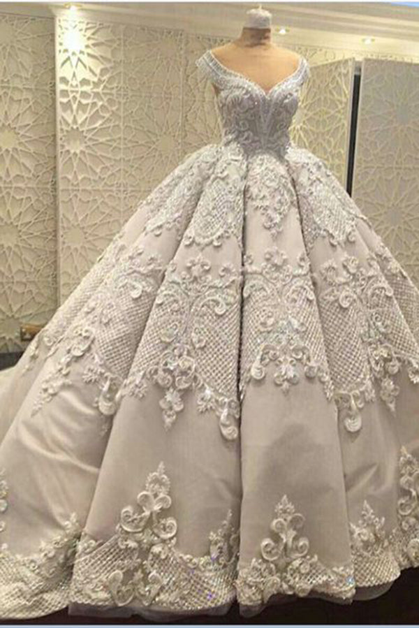 Gorgeous Sleeveless V Neck Lace Appliques Ball Gown Wedding Dresses