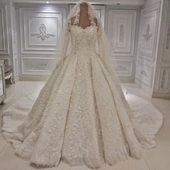 Expensive Lace Appliques Long Sleevess Ball Gown Wedding Dress