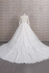 Long A-line V-neck Tulle Appliques Lace Wedding Dress with Sleeves