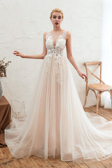 Round Neckline Sleeveless A-line Lace Up Sweep Train Lace Appliques Wedding Dresses